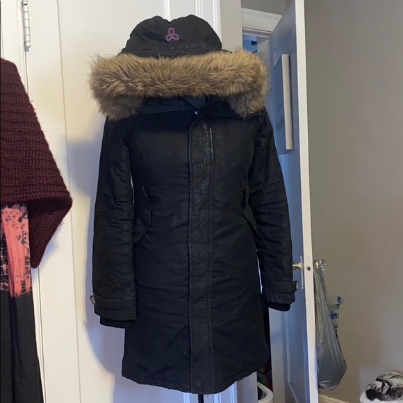 TNA Winter Jacket - Picture 4 of 10